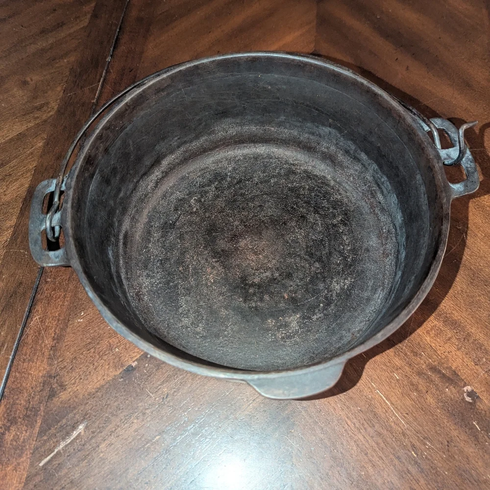 Vintage Wagner Ware Sidney -O- 1268 C Cast Iron Dutch Oven Pot Kettle No Lid